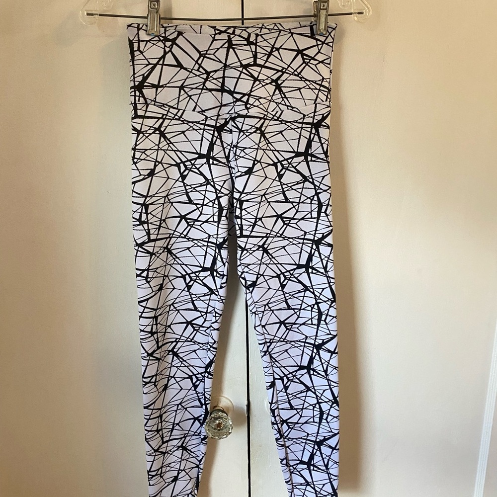 MPG Black & White Abstract Print Leggings